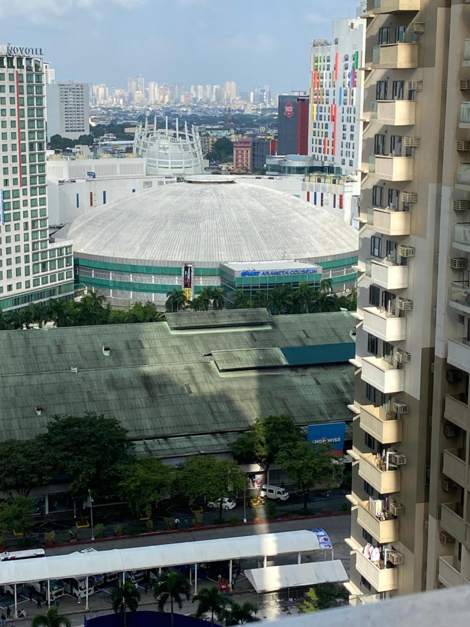 Frost At Manhattan Heights Towerb 마닐라 외부 사진