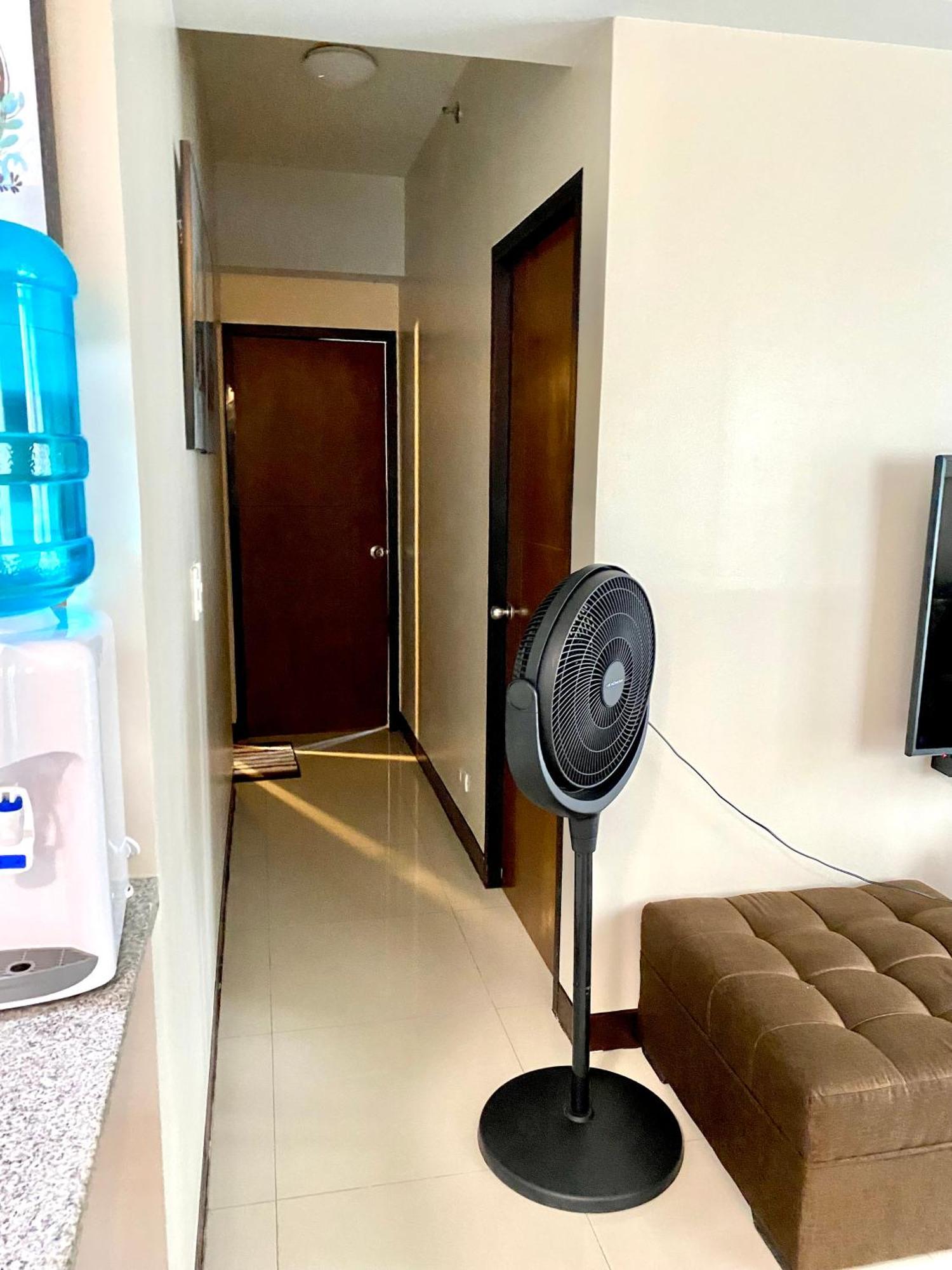Frost At Manhattan Heights Towerb 마닐라 외부 사진